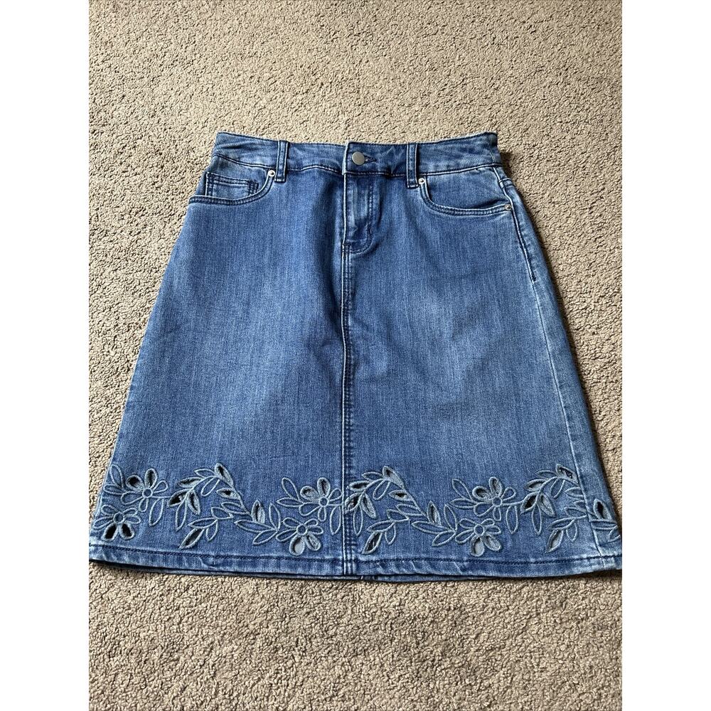 Women’s Size 2 Westport Floral Cutout Denim Jean Skirt